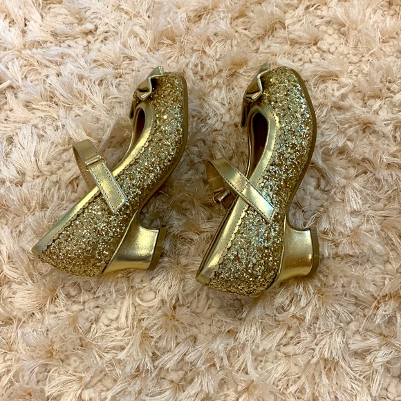 Gold Sparkle Heels! - Picture 3 of 4
